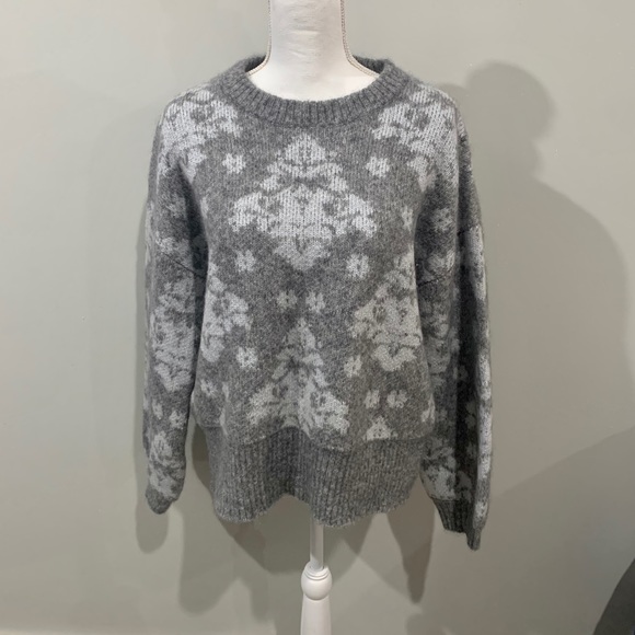 Lewit Wool Blend Sweater - Picture 2 of 8